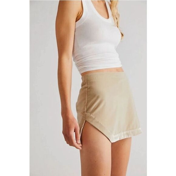 Free People Annalise Velvet Mini Skirt in Morning Oat Size 6 - Picture 7 of 7